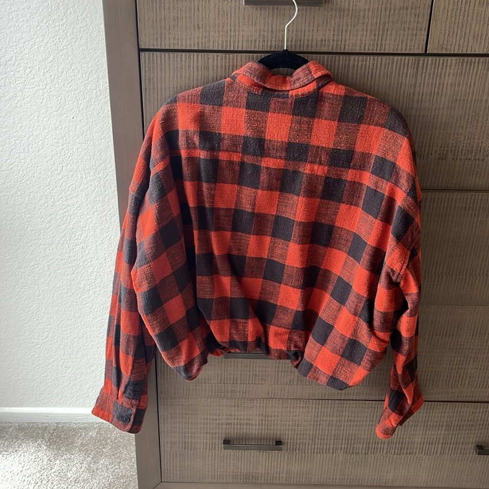 R13 Red and Black Buffalo Plaid Cropped Button-Up Shirt - Picture 6 of 14